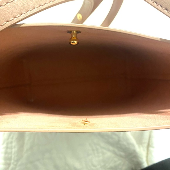 Mauve Blush Samara Crossbody purse - Picture 4 of 4